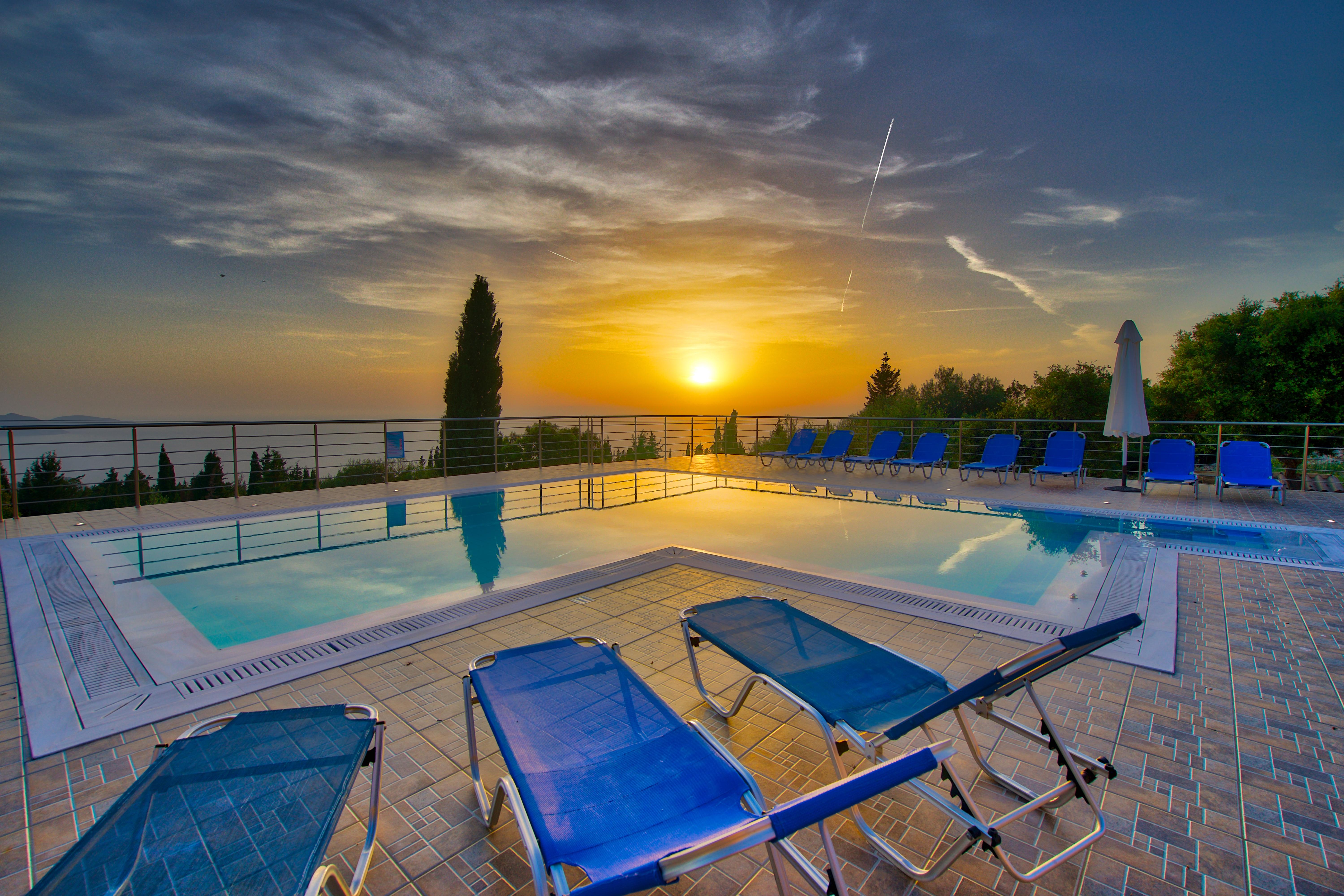 Studios Vrionis Panoramic Sunset Mesovounia  Екстериор снимка